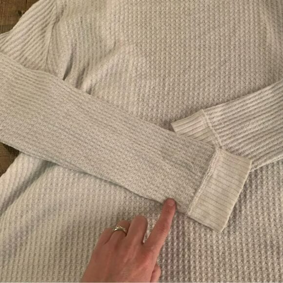 Lazy Sundays womens size L white waffle knit asymmetrical open front cardigan - Picture 4 of 11